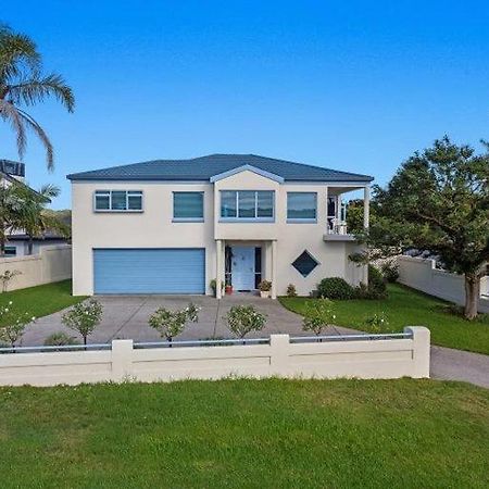 Hillcrest One Apartment Whakatane Bagian luar foto